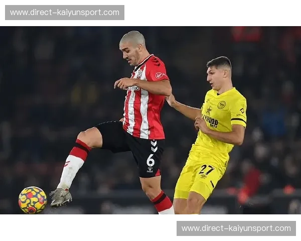 英超“升班马”的尊严之战：莱斯特城vs南安普顿，谁才是真正的老友记主角？